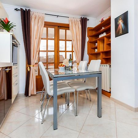 Apartments Divna Rovinj Exterior photo