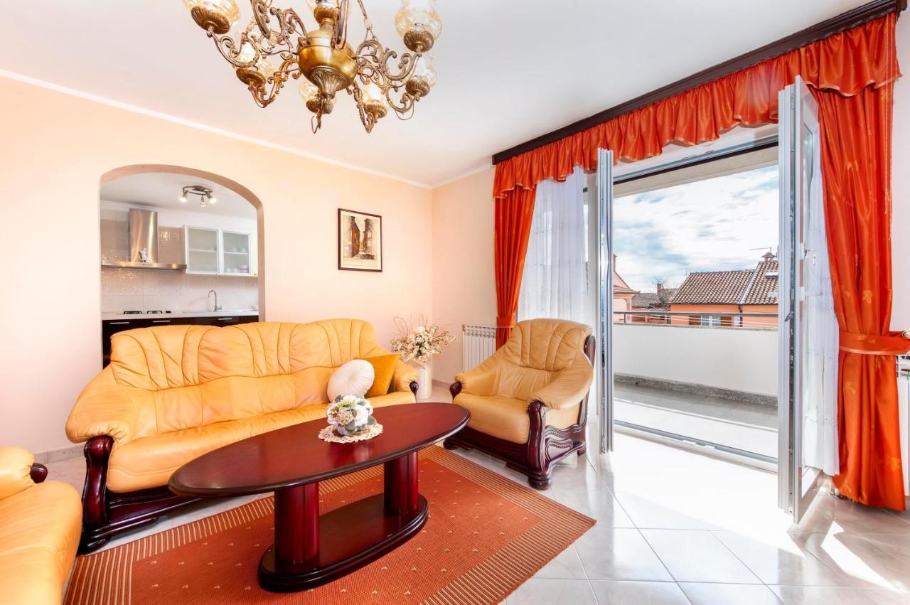 Apartments Divna Rovinj Exterior photo