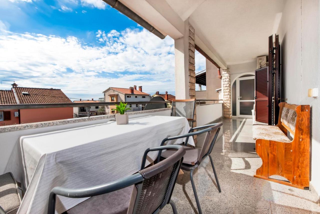 Apartments Divna Rovinj Exterior photo