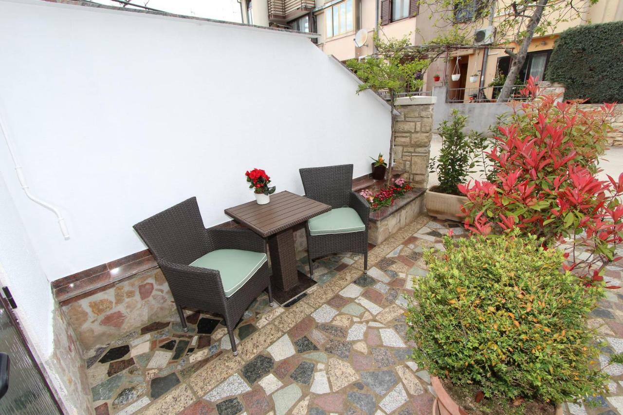 Apartments Divna Rovinj Exterior photo
